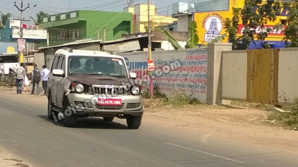 2014-Mahindra-Scorpio-facelift-pics-1