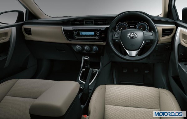 2014 Toyota Corolla Altis Images (8)