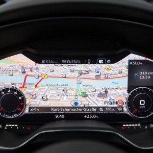 Audi TT dashboard ces pics