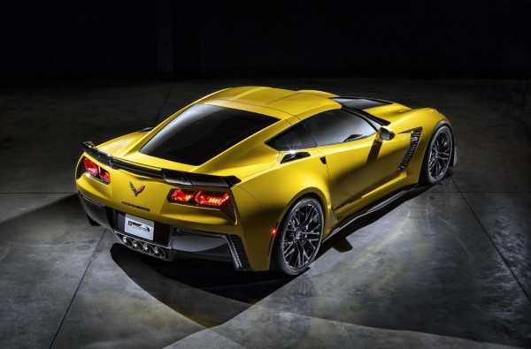 2015-chevrolet-corvette-z06-leaked-pics (1)