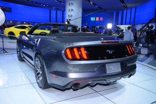 2015-ford-mustang-convertible (1)