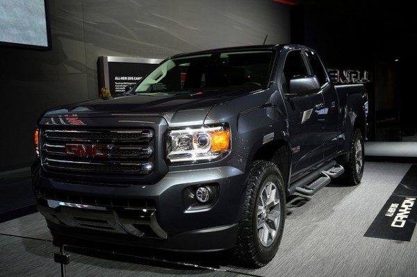 2015-gmc-canyon-2