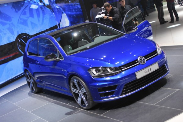 2015-volkswagen-golf-r