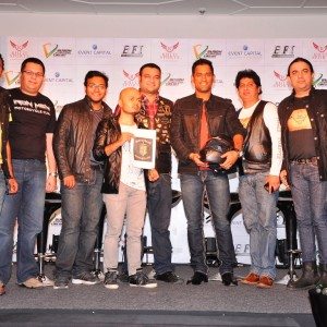 Dhoni with one of the Biking community group at BFI