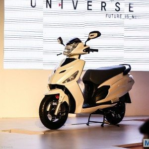 Hero-Dash-Scooter-11-300x300.jpg.pagespeed.ce.FbUJ7iGnXi