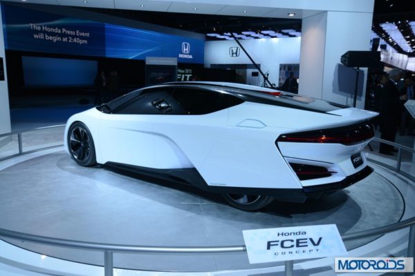 Honda FCEV Concept NAIAS 2014 Detroit (1)