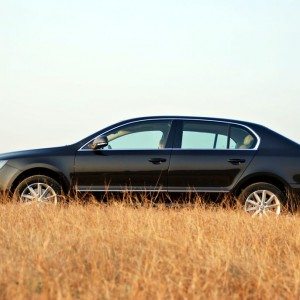 New  Skoda Superb facelift exterior