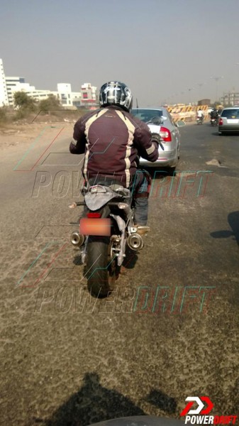 mahindra-mojo-300-launch-spy-images-3