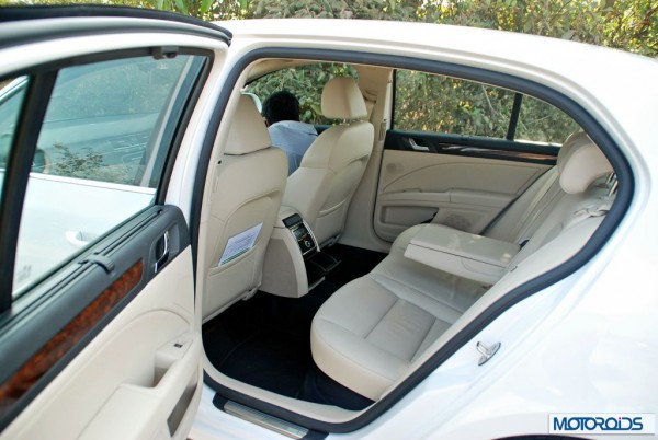 new 2014 Skoda Superb facelift Interior (36)