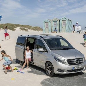 new mercedes v class images