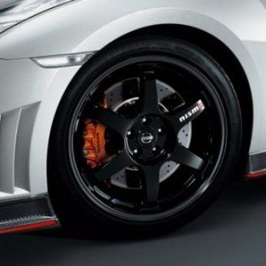 nissan gt r nismo pics