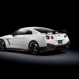 nissan gt r nismo pics