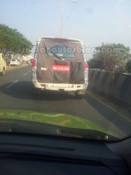 2014-Mahindra-Scorpio-facelift-images-2