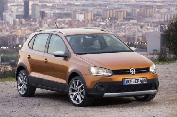 2014-volkswagen-cross-polo-images-1