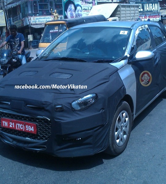 2015-Hyundai-i20-front-spied-chennai