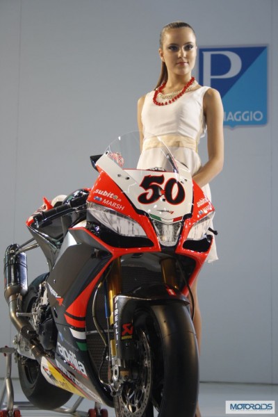 Aprilia RSV4 ABS Auto Expo 2014 (3)