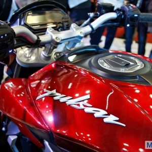 Bajaj Pulsar CS