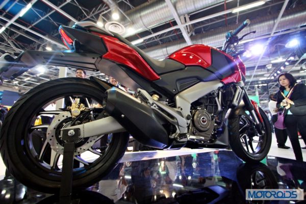 Bajaj Pulsar CS400 (53)