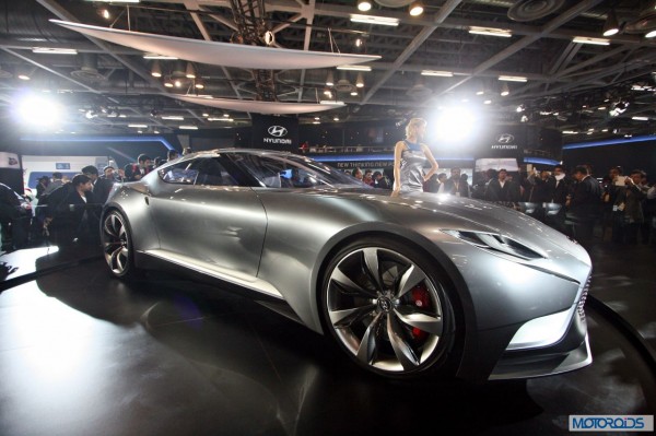 Hyundai HND-9 Venace Concept Auto Expo 2014 (18)