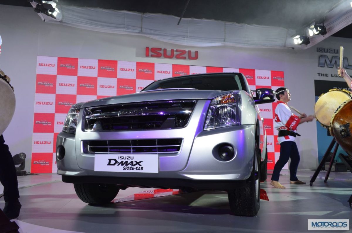 Isuzu Motors MU T Suv Auto expo