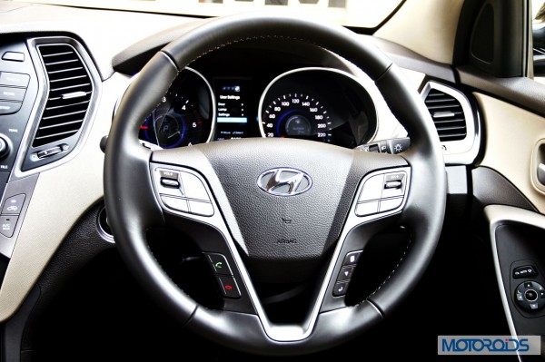 New Hyundai Santa Fe interior (6)