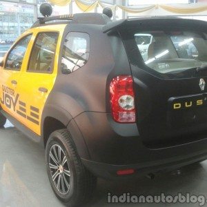 Renault Duster Joy Yellow Edition images