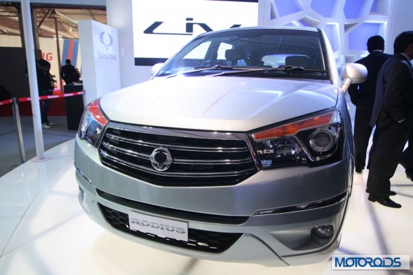 Ssngyong Rodius Auto Expo 2014 (1)