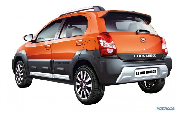 Toyota Etios Cross Auto Expo 2014 (4)