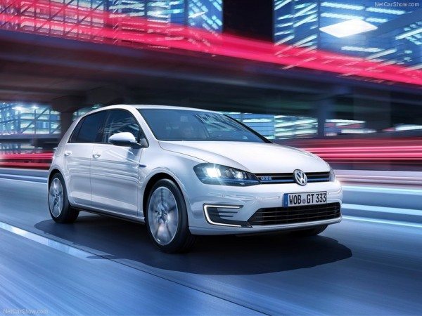 Volkswagen-Golf_GTE_2015