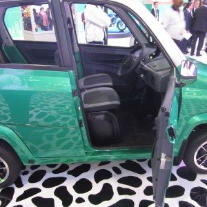 bajaj re expo  images
