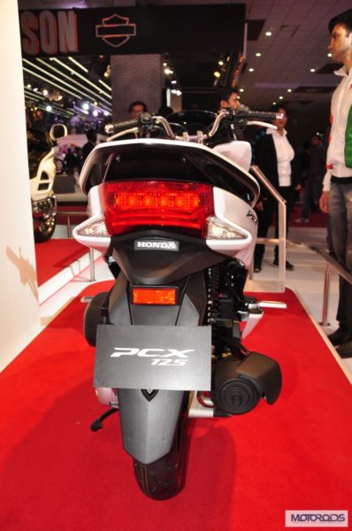 honda-pcx-scooter-expo-images- (1)