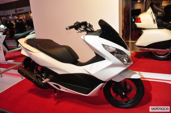 honda-pcx-scooter-expo-images- (2)