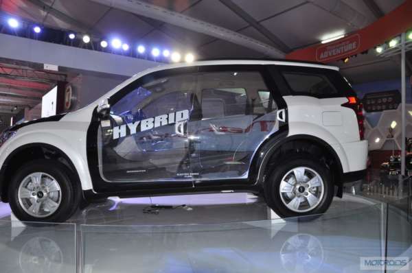 mahindra-xuv500-hybrid-expo-images- (2)