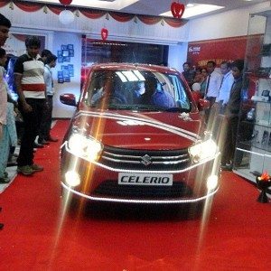 maruti Suzuki Celerio Shivam Autozone Mumbai