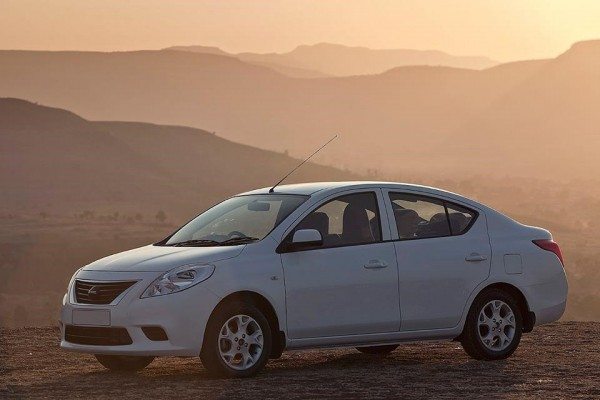 nissan-compact-sedan