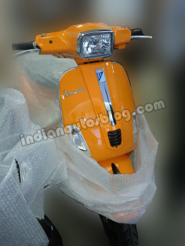 Vespa S India launch soon; Reaches dealerships [Prices, Pics & Details