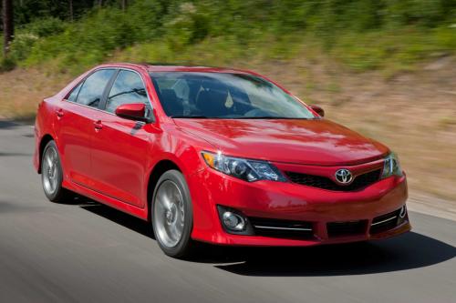 2015-toyota-camry-facelift-new-york-auto-show