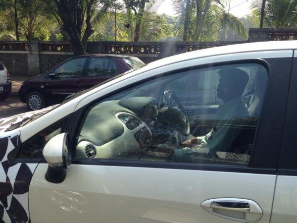 Fiat-Punto-facelift-interior-spied