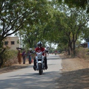 Hyosung Aquila  Reivew Images