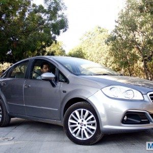 New  Fiat Linea facelift exterior