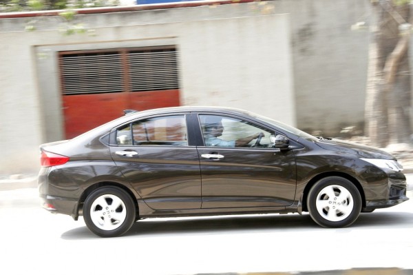 New 2014 Honda City exterior (20)