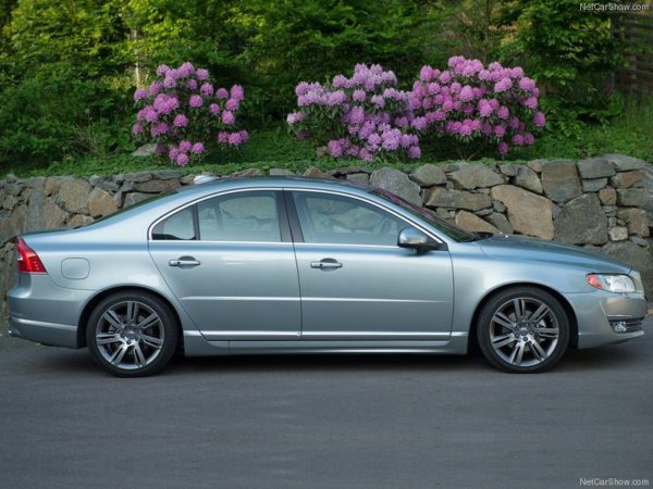 Volvo-S80_2014-2