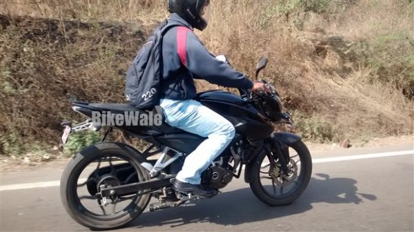 bajaj-pulsar-150ns-images-1