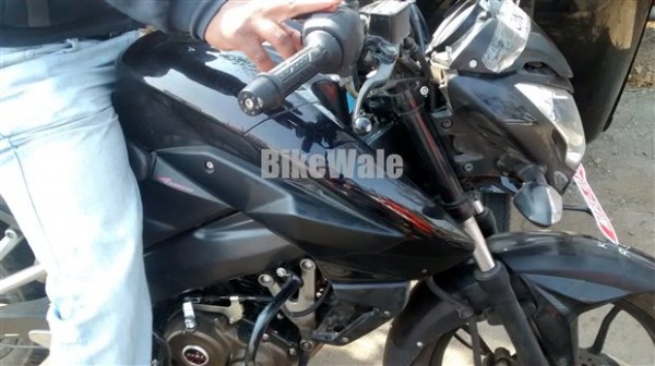 bajaj-pulsar-150ns-images-3