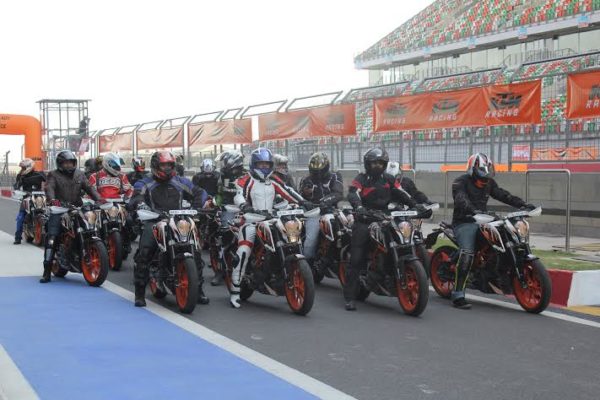 ktm  duke track day bic