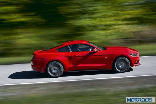 new-2015-Ford-Mustang-official-exterior-images-7