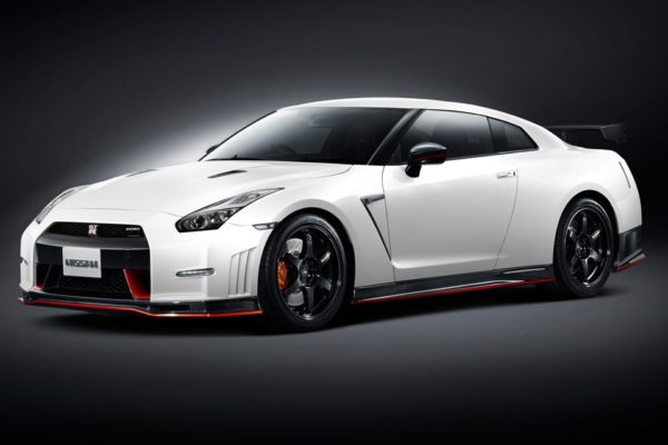 nissan-gt-r-nismo-2016