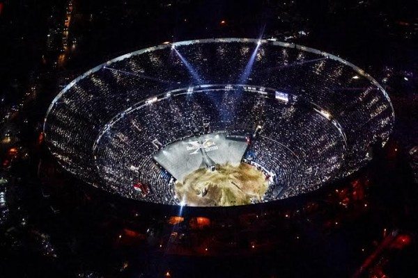 red-bull-x-fighters-images-2