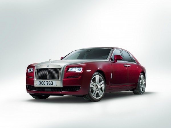 rolls-royce-plug-in-hybrid-images-1