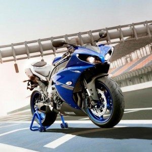 yamaha yzf r India